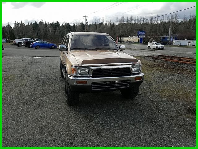 1990 Gold Toyota 4Runner SUV