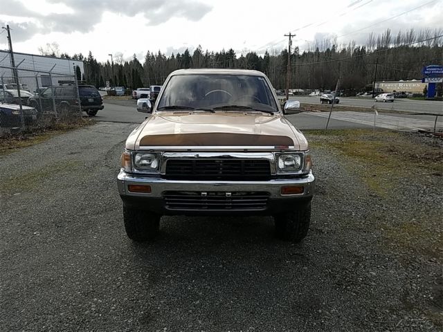1990 Gold Toyota 4Runner SUV