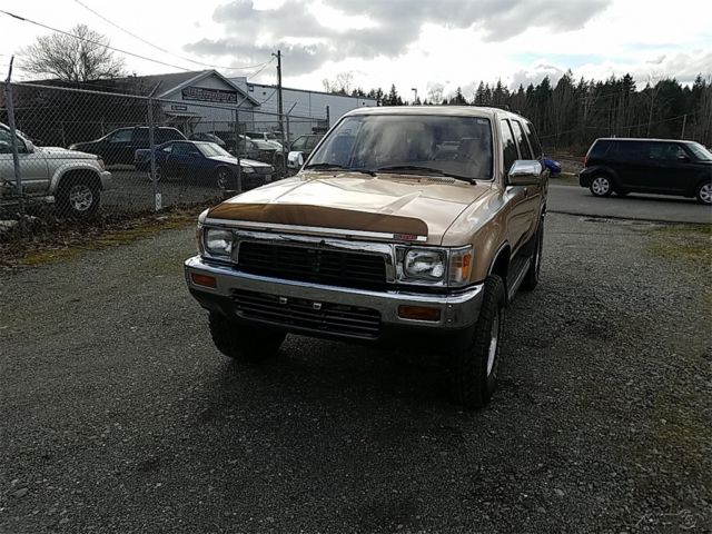 1990 Gold Toyota 4Runner SUV