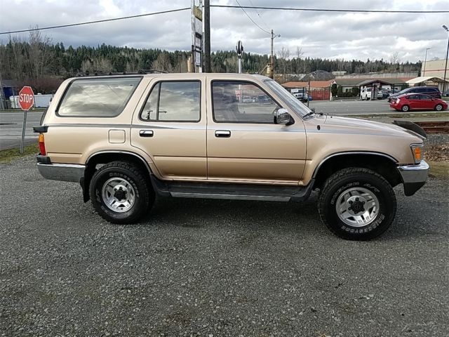 1990 Gold Toyota 4Runner SUV