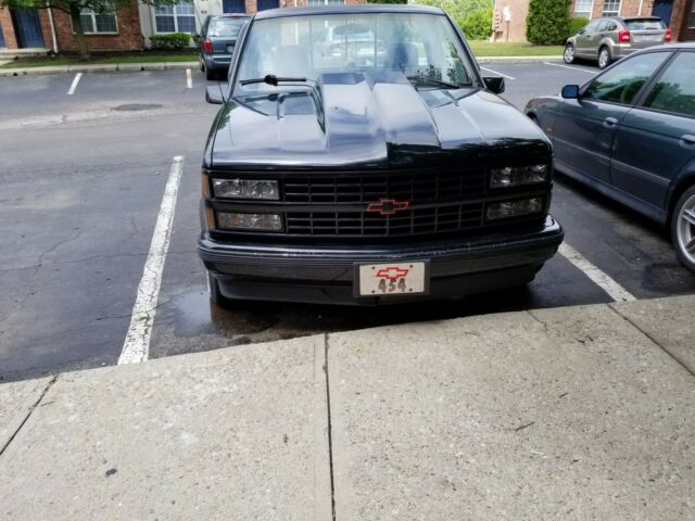 1990 Black Chevrolet C/K Pickup 1500 Cab & Chassis