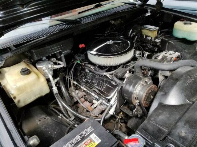 1990 Black Chevrolet C/K Pickup 1500 Cab & Chassis