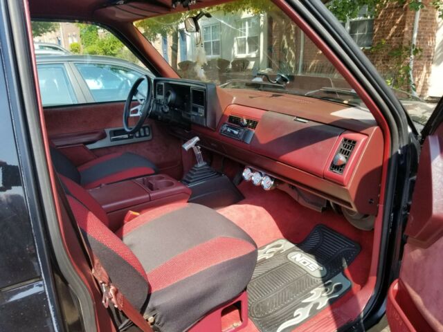 1990 Black Chevrolet C/K Pickup 1500 Cab & Chassis