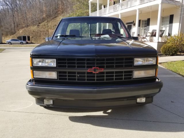 1990 Black Chevrolet C/K Pickup 1500