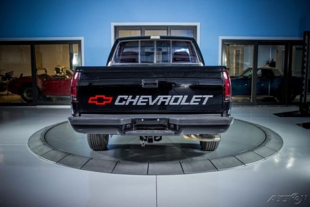 1990 Black Chevrolet C/K Pickup 1500