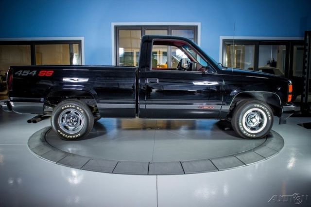 1990 Black Chevrolet C/K Pickup 1500