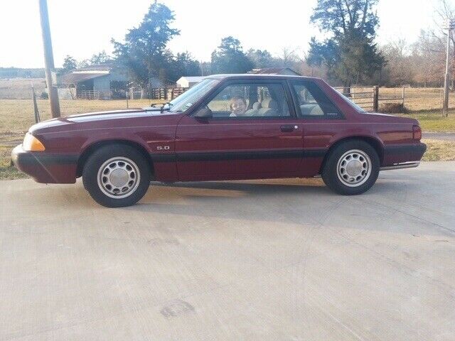 1990 Ford Mustang