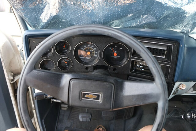 1990 White Chevrolet Suburban SUV