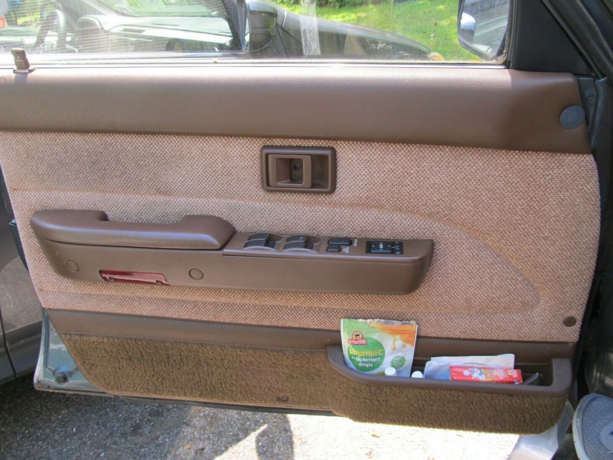 1990 Green Toyota 4Runner SUV