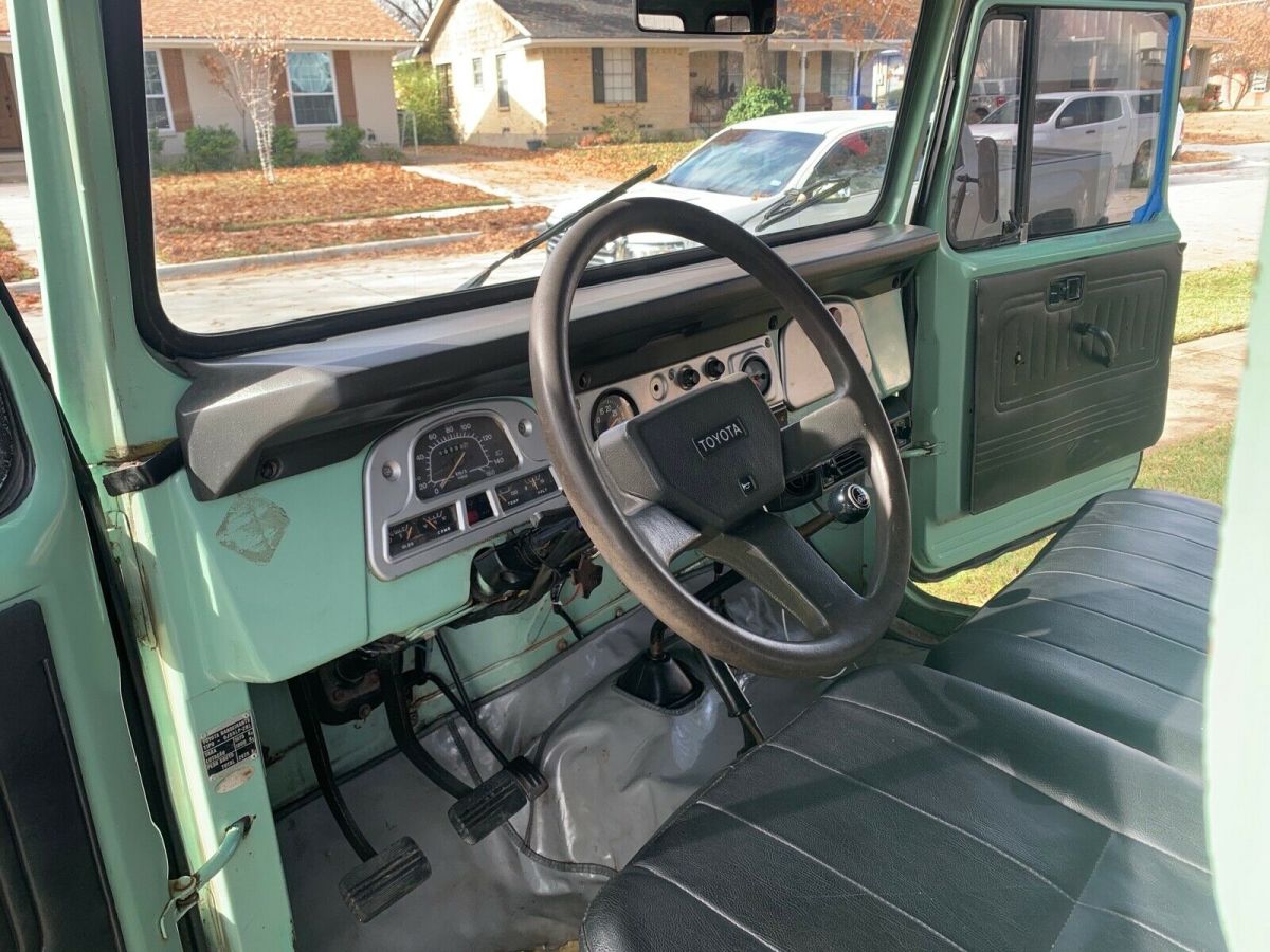 1990 Green Toyota Land Cruiser Crew Cab Pickup