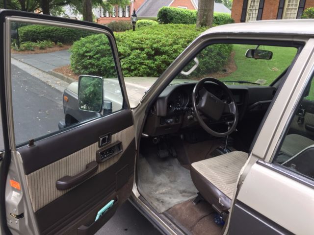 1990 Tan Toyota Land Cruiser SUV
