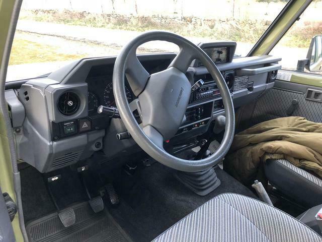 1990 Green Toyota Land Cruiser SUV