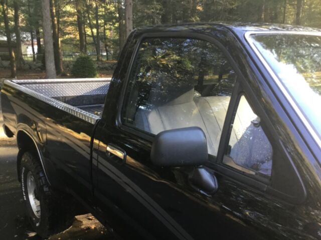 1990 Silver Toyota Pickup