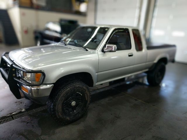 1990 Silver Toyota Other Extended Cab Pickup