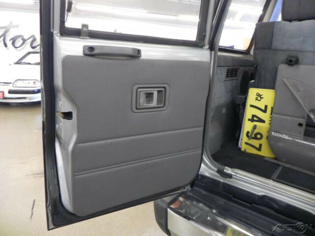 1990 Silver Toyota Land Cruiser