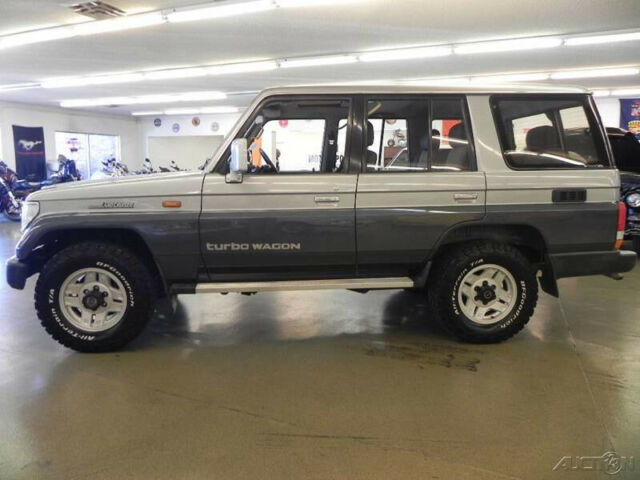 1990 Silver Toyota Land Cruiser