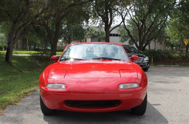 1990 Red Mazda MX-5 Miata Convertible