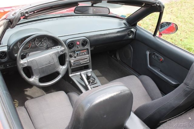 1990 Red Mazda MX-5 Miata Convertible