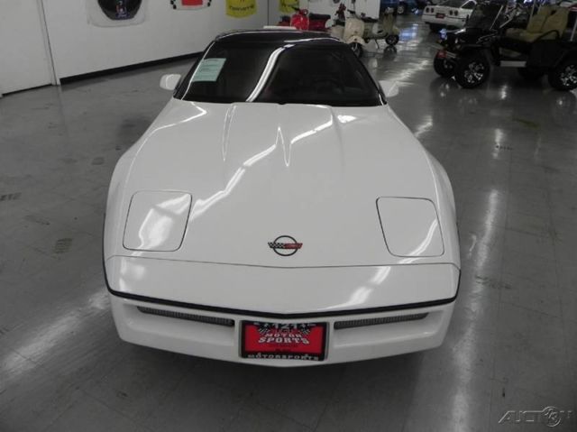 1990 White Chevrolet Corvette Hatchback