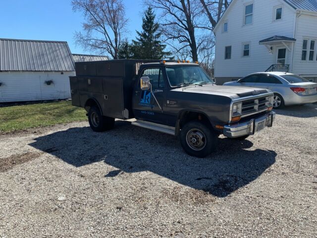 1990 Gray Dodge Ram 3500 Cab & Chassis