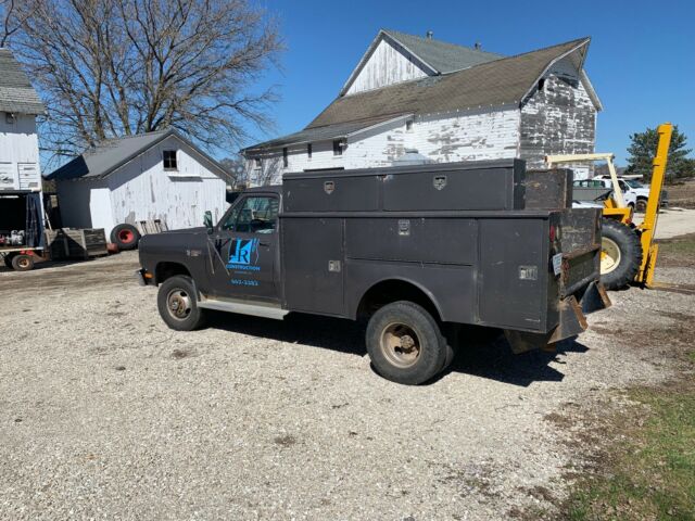 1990 Gray Dodge Ram 3500 Cab & Chassis
