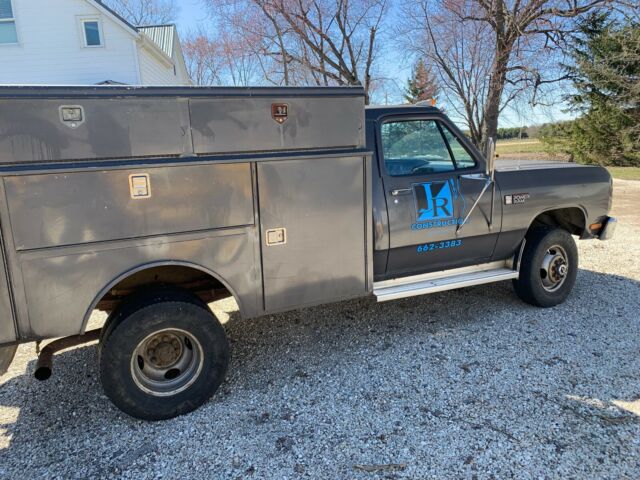 1990 Gray Dodge Ram 3500 Cab & Chassis