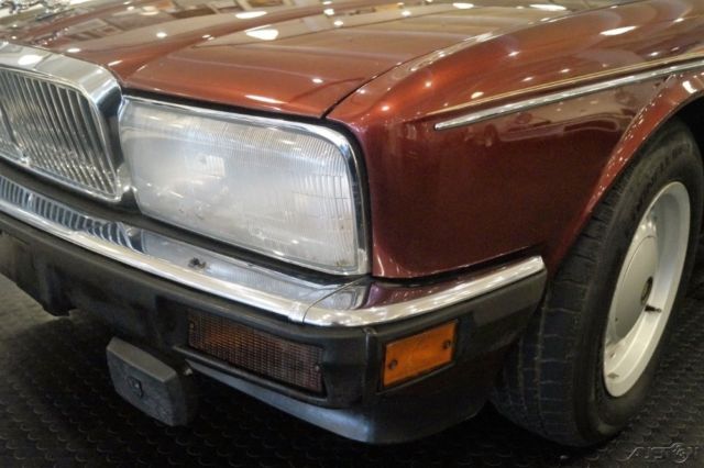 1990 Red Jaguar XJ-Series Sedan