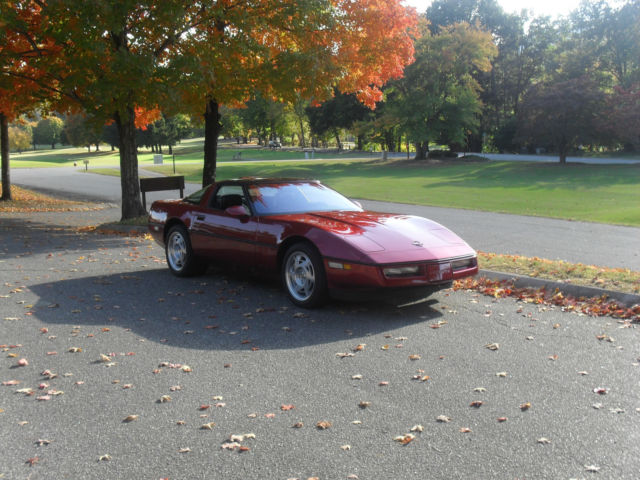 1990 Dark Red Metallic Chevrolet Corvette Coupe