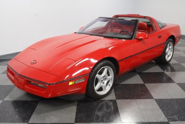 1990 Red Chevrolet Corvette