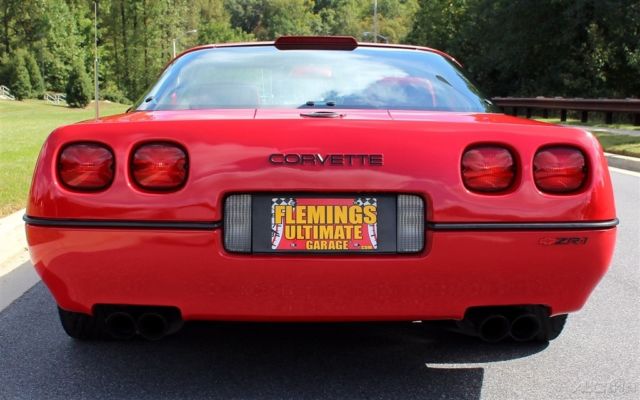 1990 Gray Chevrolet Corvette Coupe