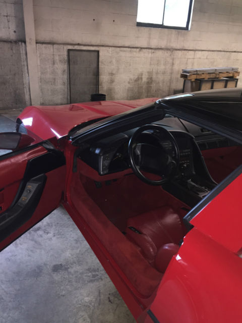 1990 Red Chevrolet Corvette Coupe/hatchback