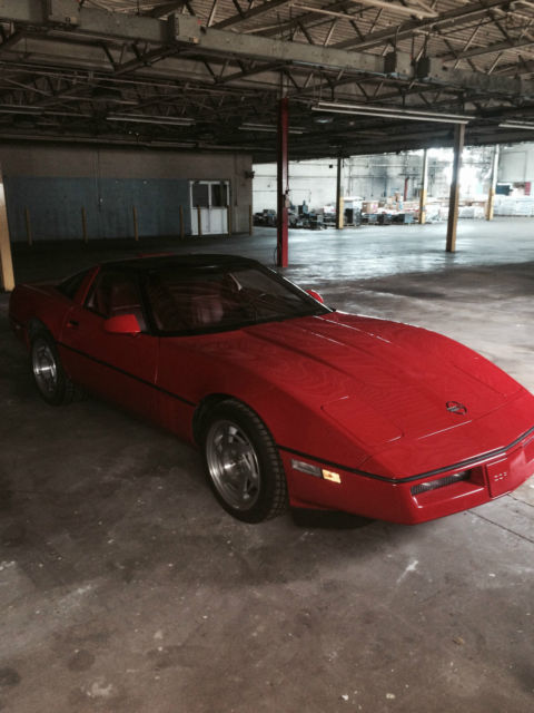 1990 Red Chevrolet Corvette Coupe/hatchback
