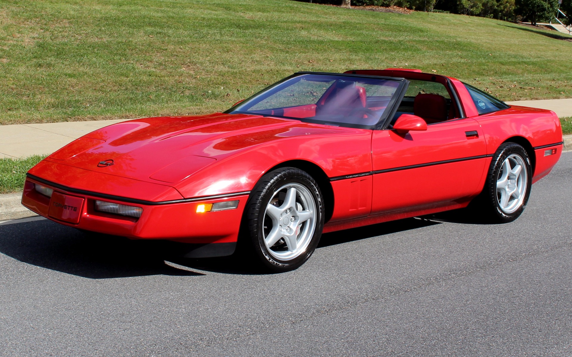 1990 Red Chevrolet Corvette N/A