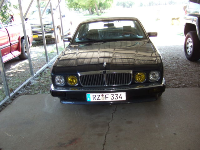 1990 Blue Jaguar XJ6 4 door