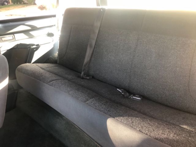 1992 White Ford Bronco SUV