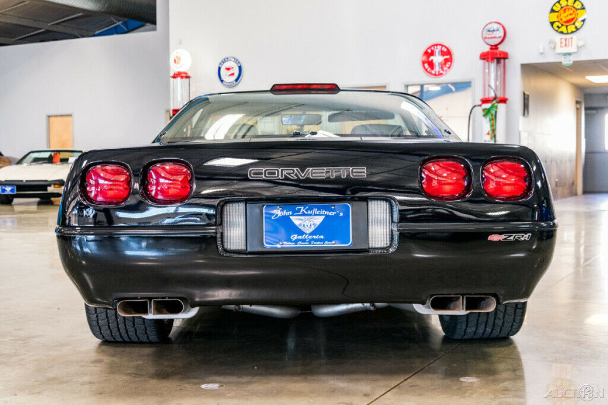 1991 Black Chevrolet Corvette Coupe