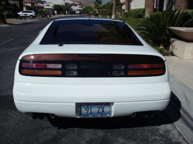 1991 White Nissan 300ZX Coupe