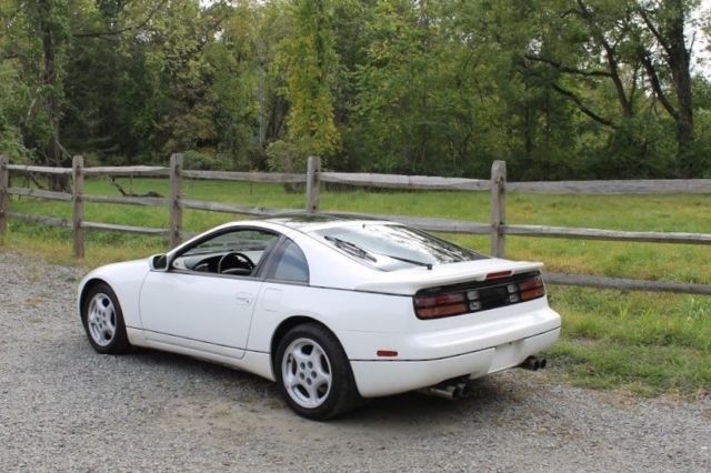 1991 White Nissan 300ZX Hatchback