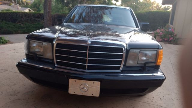 1991 Mercedes-Benz 400-Series