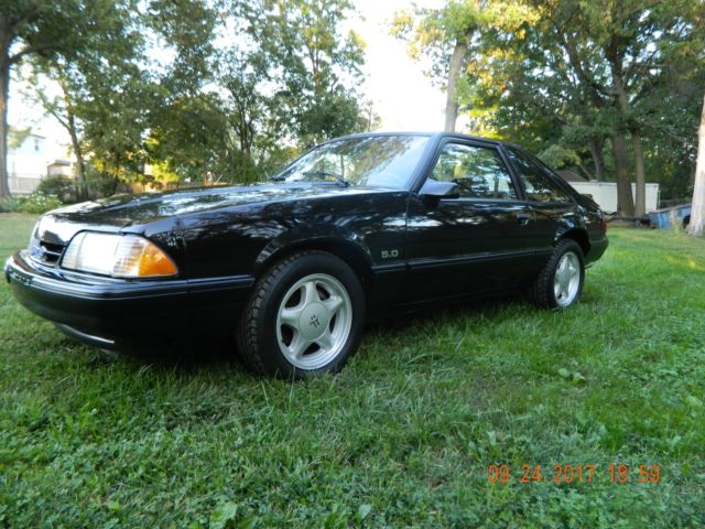 1991 Black Ford Mustang Coupe