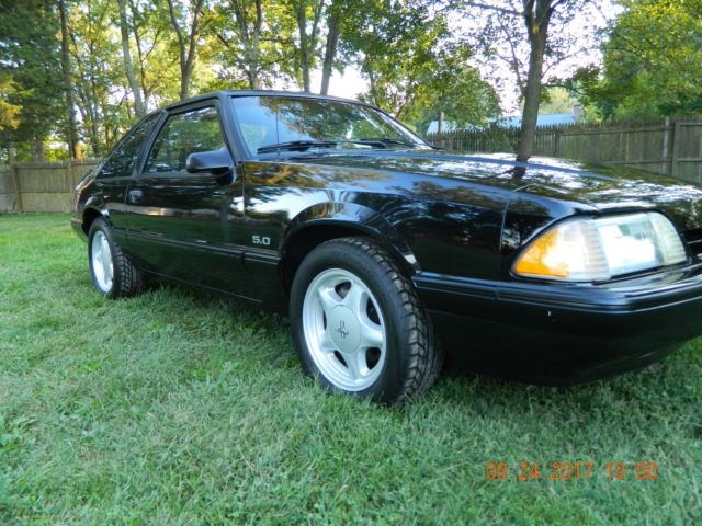 1991 Black Ford Mustang Coupe