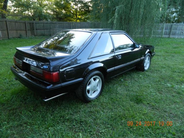 1991 Black Ford Mustang Coupe