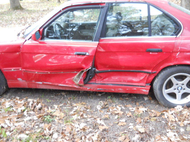 1991 Red BMW 5-Series Sedan