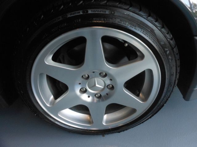 1991 Black Mercedes-Benz 560 Series Convertible