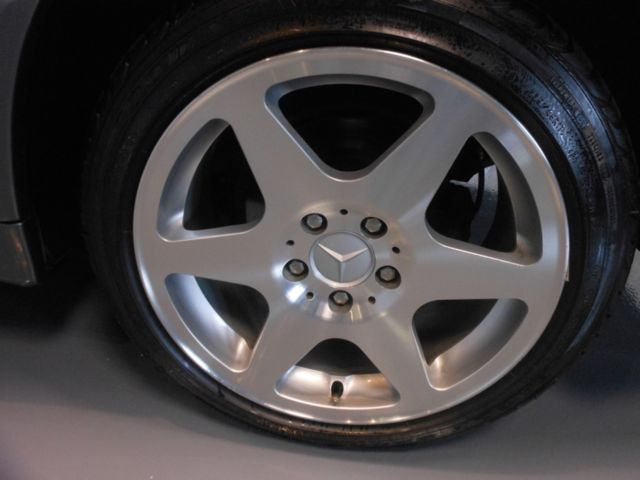 1991 Black Mercedes-Benz 560 Series Convertible