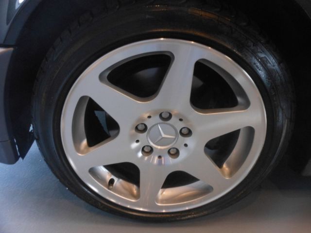 1991 Black Mercedes-Benz 560 Series Convertible