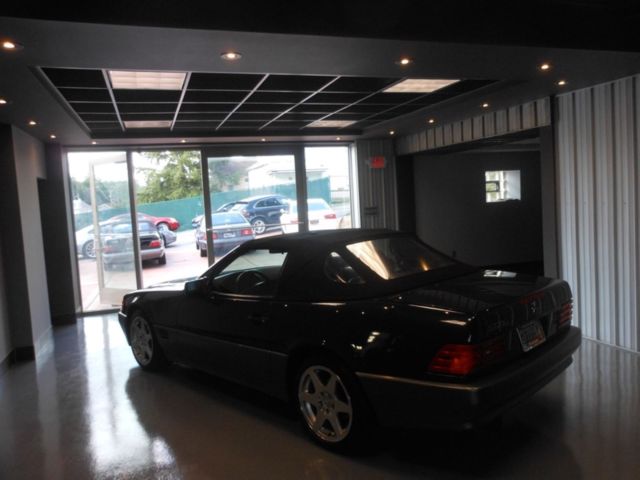 1991 Black Mercedes-Benz 560 Series Convertible