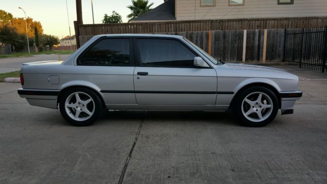 1991 Silver BMW 3-Series Coupe