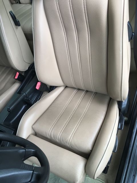 1991 Red BMW 3-Series Coupe