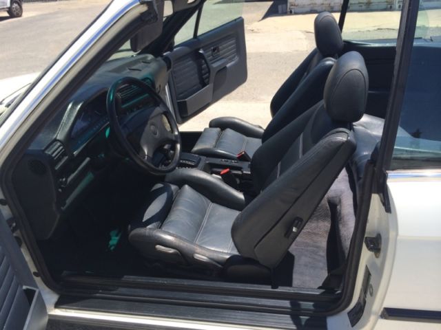 1991 White BMW 3-Series Convertible